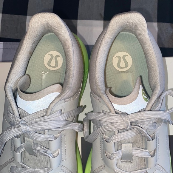 Strongfeel Women's Training Shoe from Lululemon - Picture 4 of 10